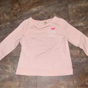 Large girls HOLLISTER Sweater. Does run small. Good condition!